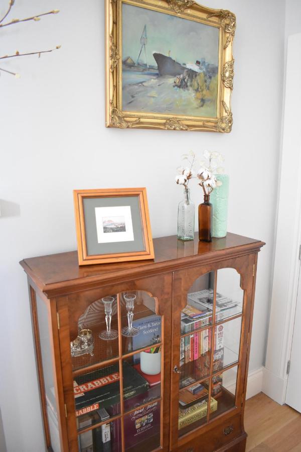 Bernard St - Bright And Spacious 1 Bed Apartment At The Shore! เอดินบะระ ภายนอก รูปภาพ