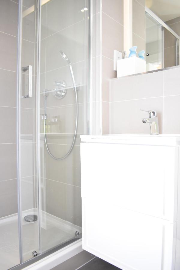 Bernard St - Bright And Spacious 1 Bed Apartment At The Shore! เอดินบะระ ภายนอก รูปภาพ